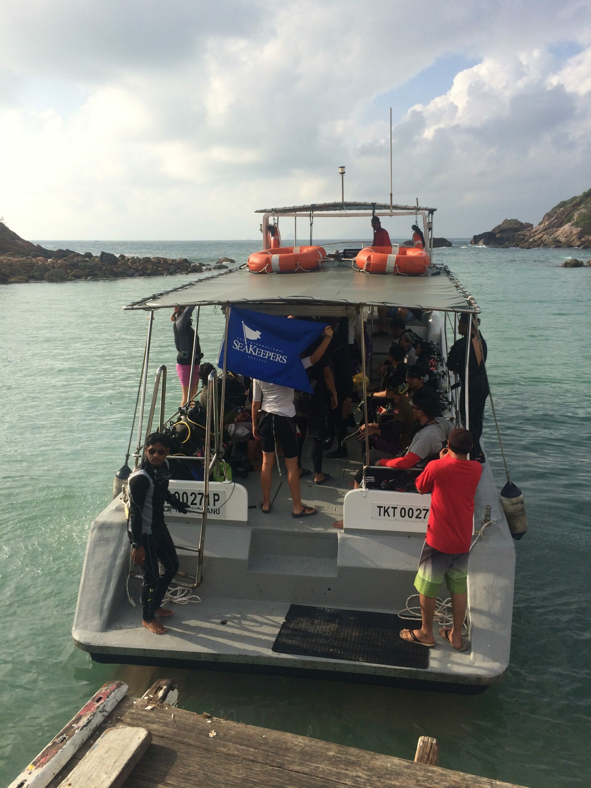 2. Departing for the Underwater Cleanup e1522337119904