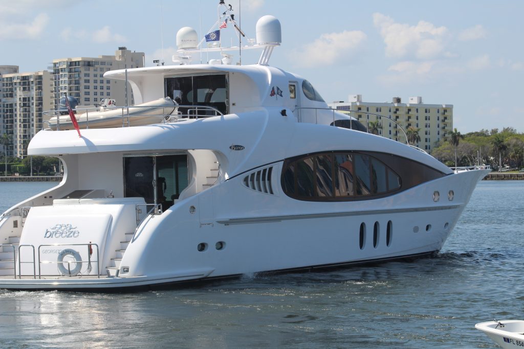 sea-breeze-yacht-photos-26-1024x683