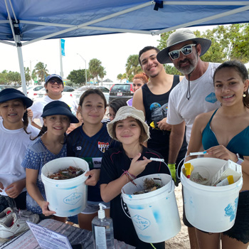 Beach-Cleanup-with-Fill-A-Bag_01