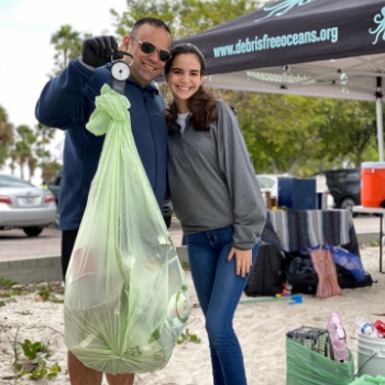 cover-beach-cleanup-with-debris-free-oceans