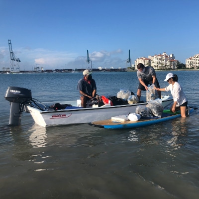 img-cover-beach-cleanup-with-blue-scholars