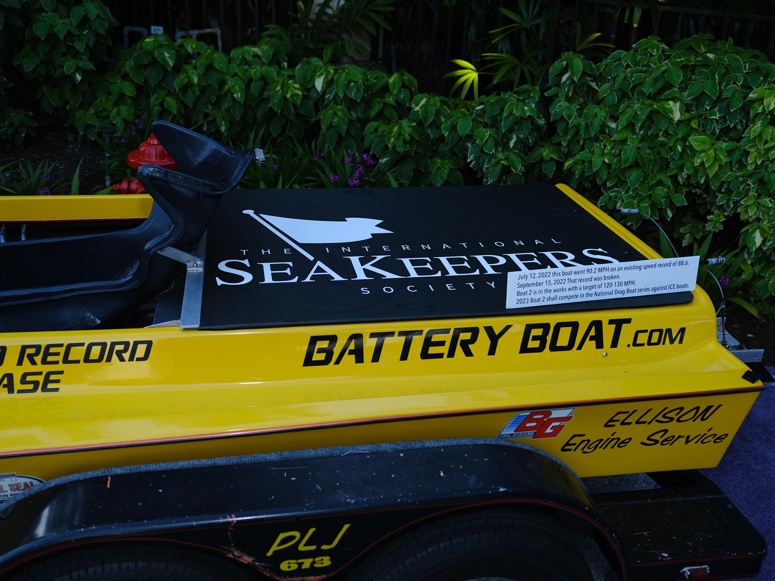 SeaKeepers Battery Boat