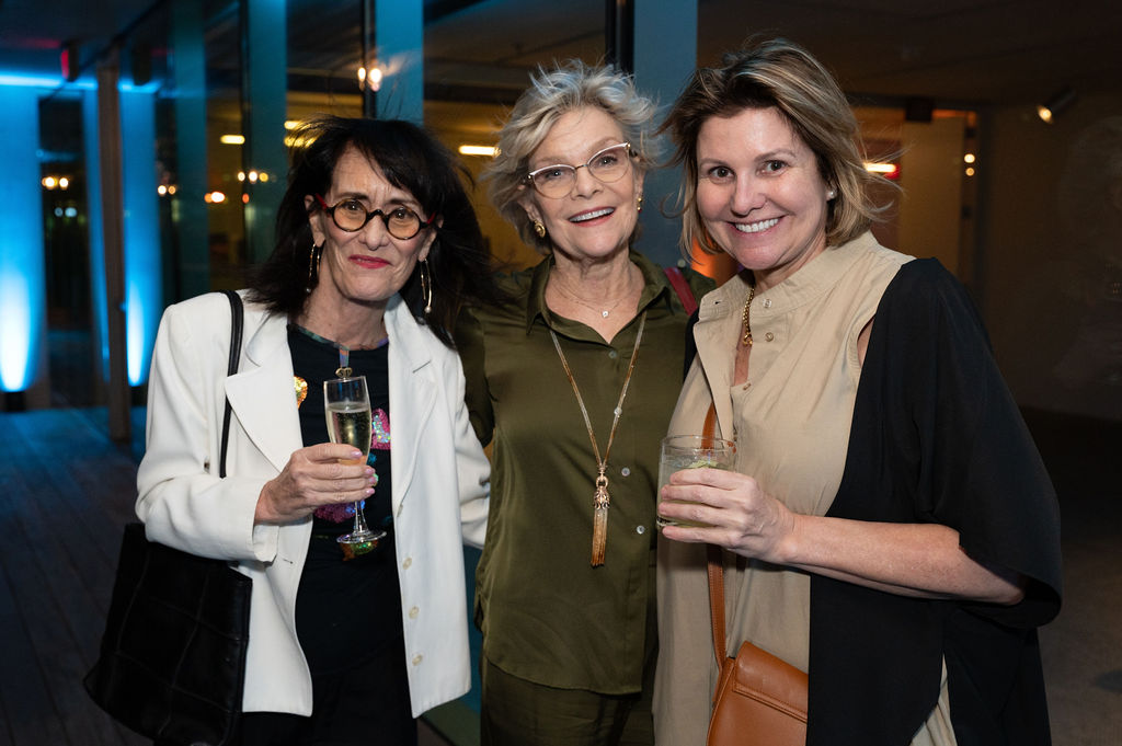 Ann Avery, Leslie Lott &