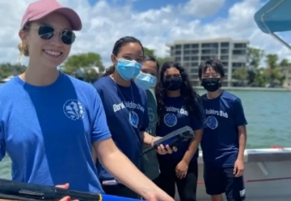 doral academy s builders club joined seakeepers for a floating classroom aboard discovery vessel bayripper and discovery yacht isabel 2x