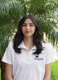 isabella kawas headshot 1x