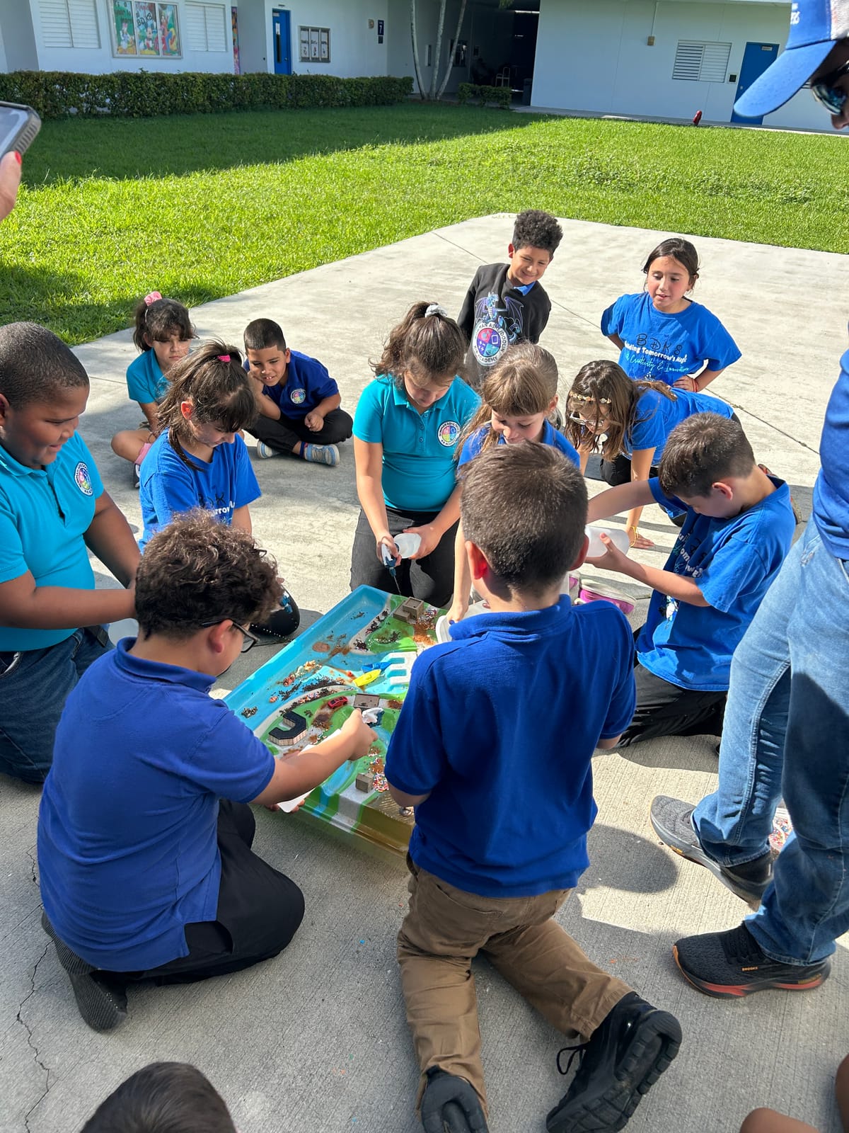 Classroom Lesson with Bowman Ashe Doolin K 8 Center gallery 3