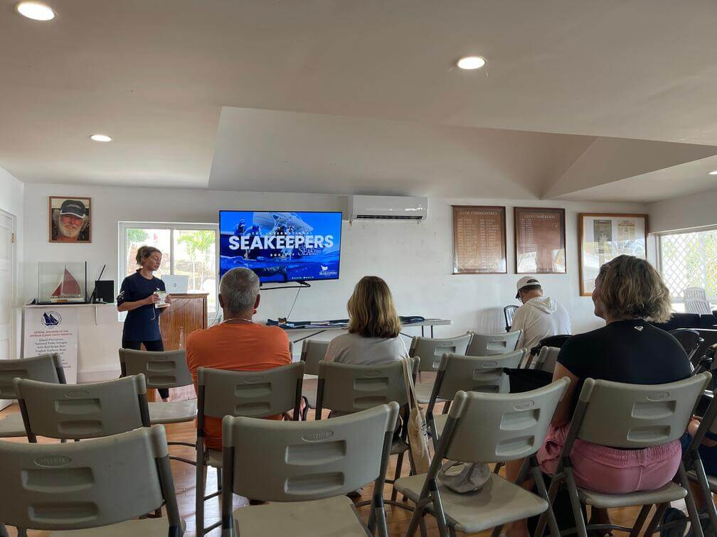 d85839b2 c7ee 41ab aa3a a7976f919aab